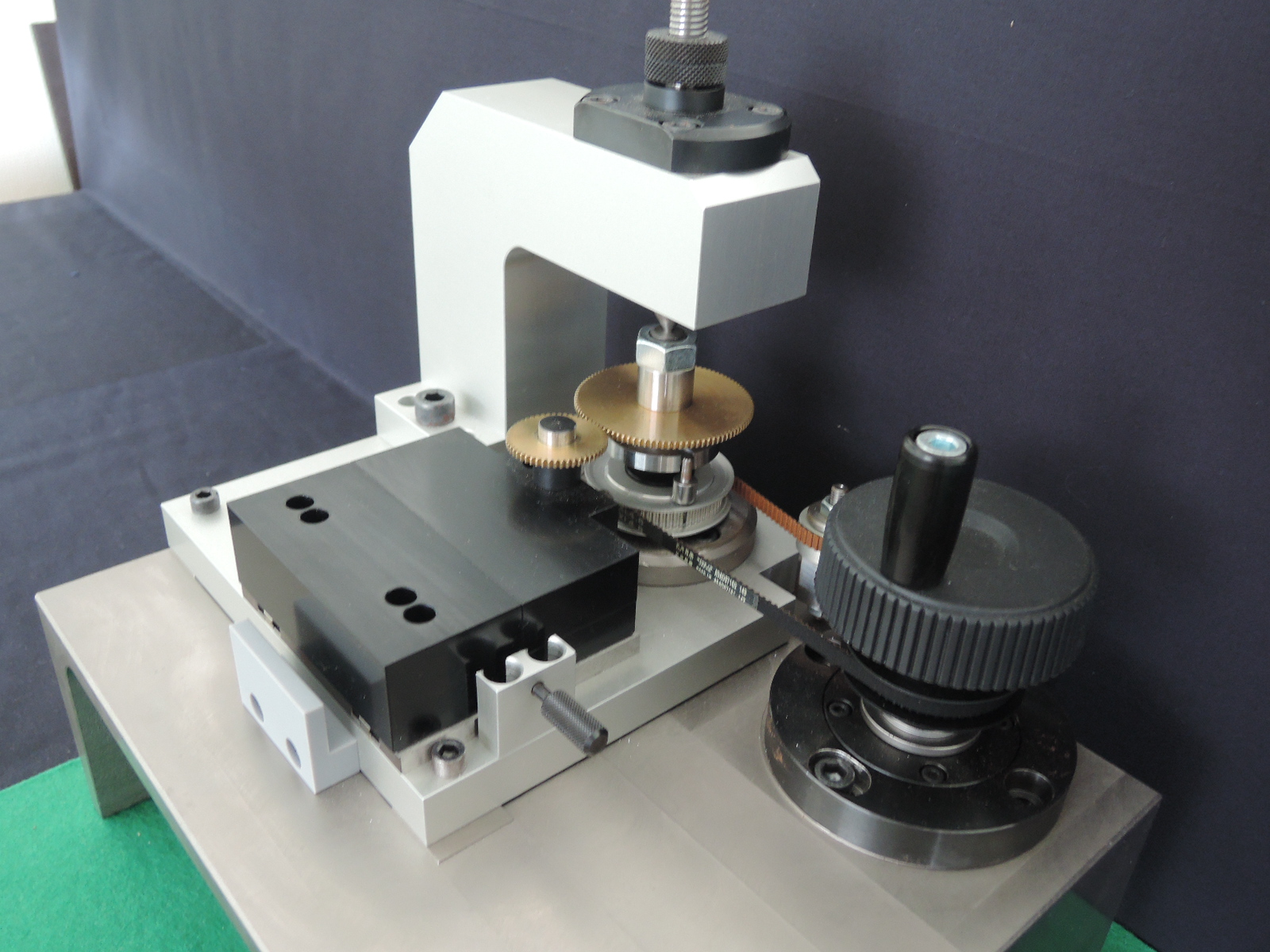 お困りごとはありませんか？ 加工治具の設計からご相談承ります